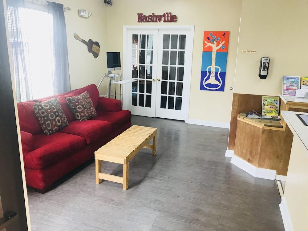 Rodeway Inn Nashville Airport Bagian luar foto