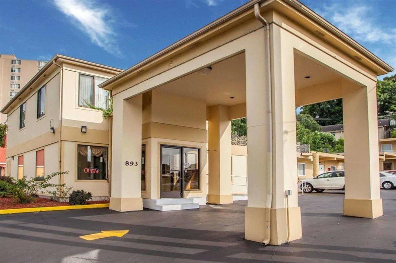 Rodeway Inn Nashville Airport Bagian luar foto
