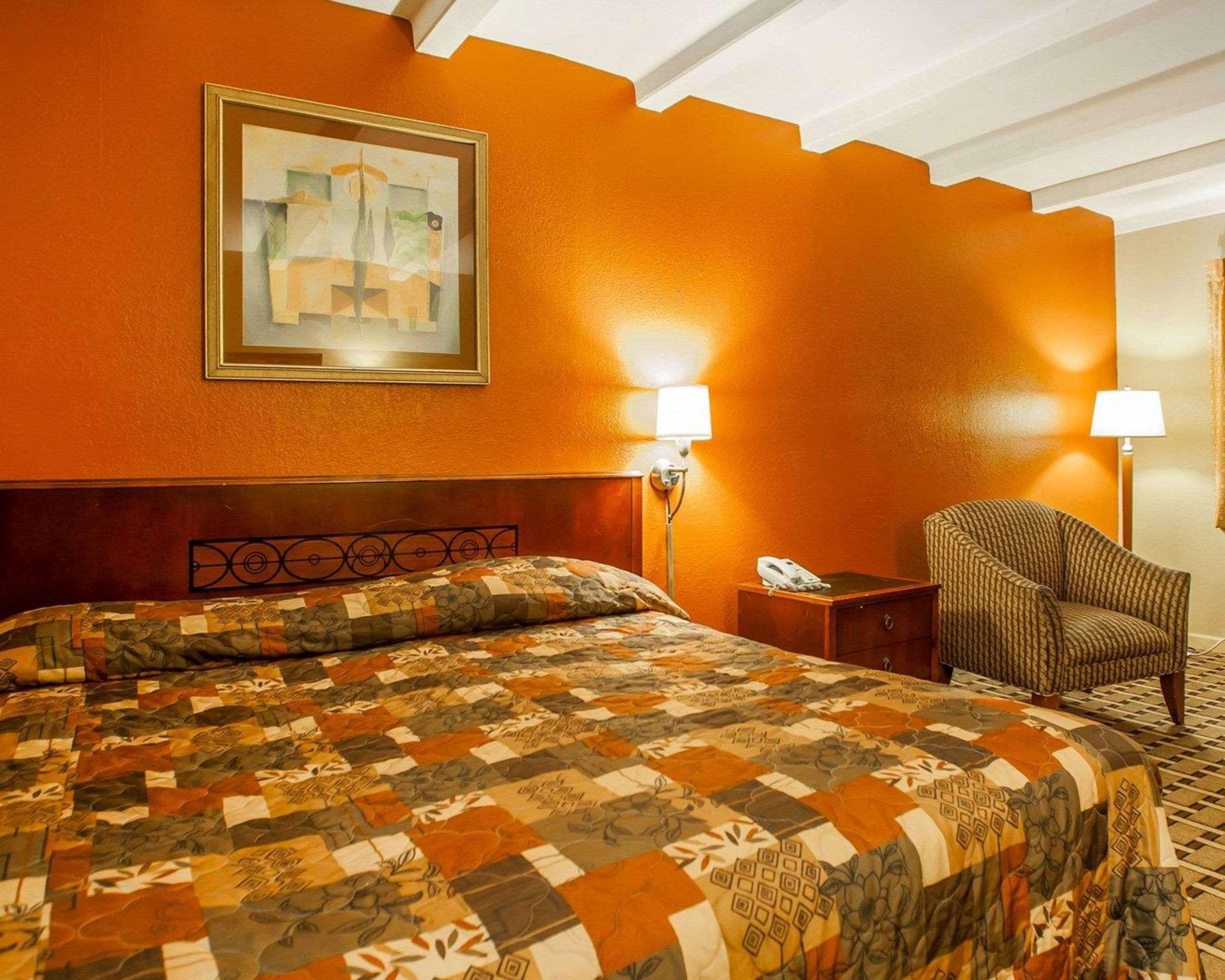 Rodeway Inn Nashville Airport Bagian luar foto