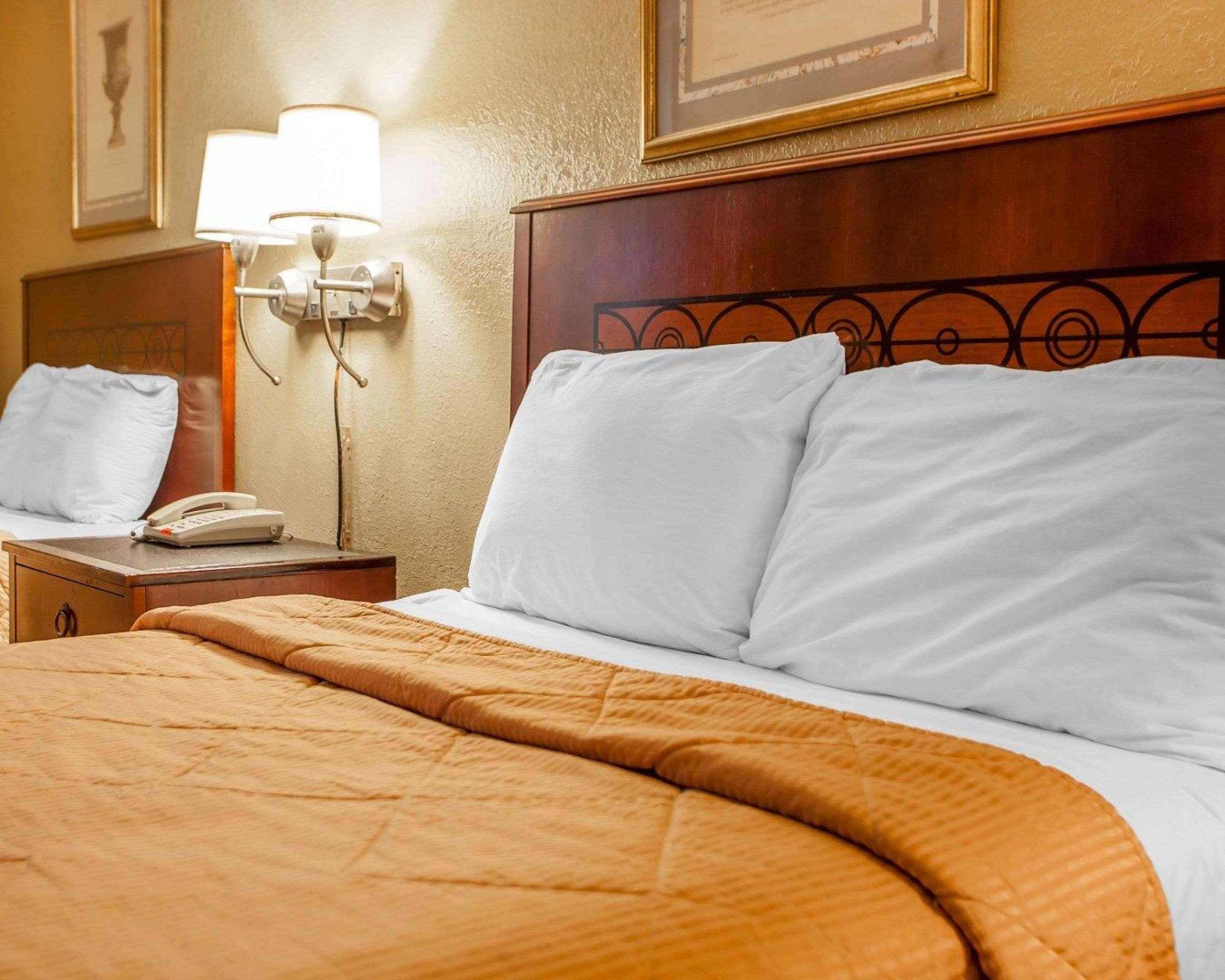 Rodeway Inn Nashville Airport Bagian luar foto